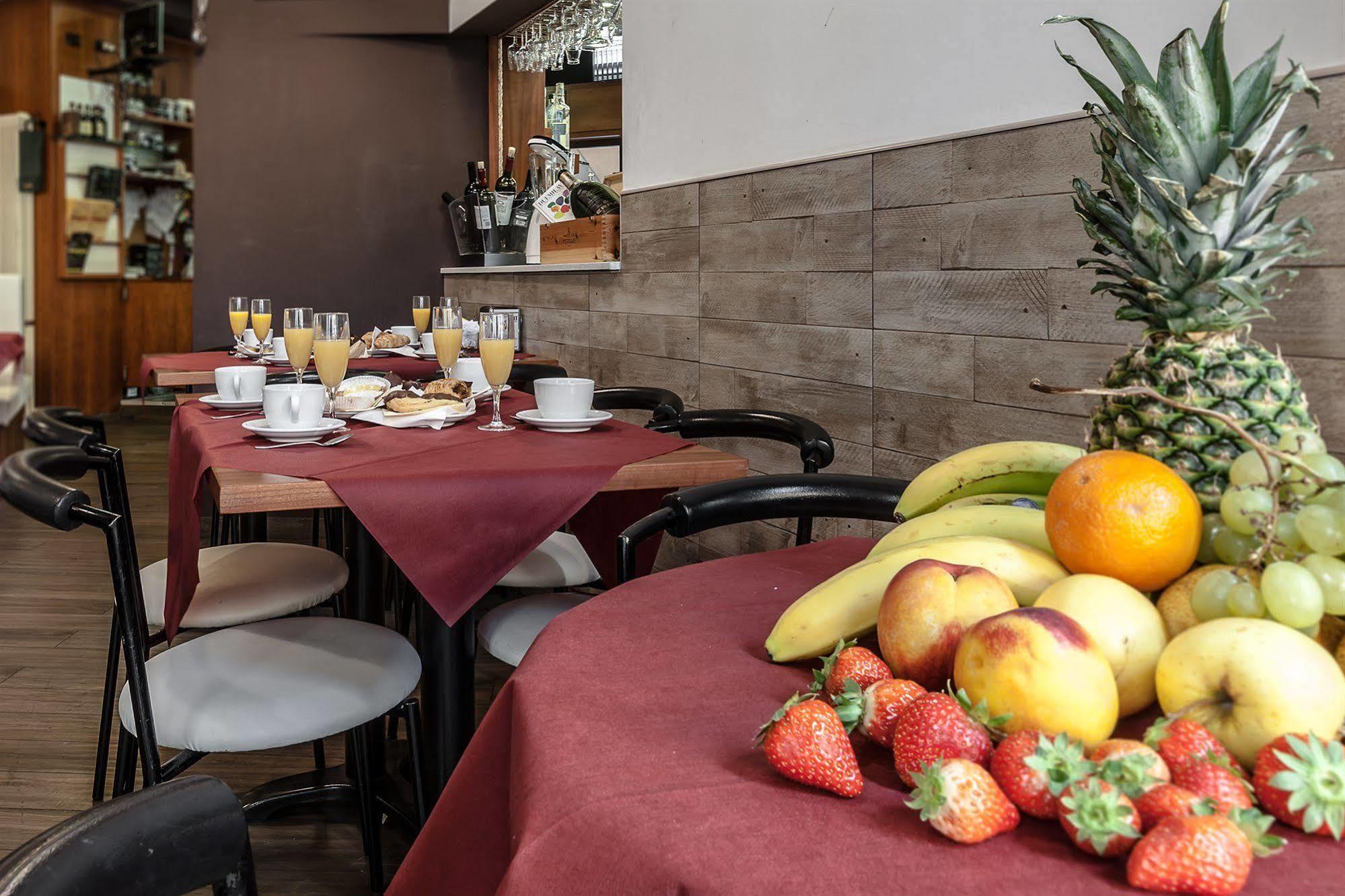 Baldassarre Milano Ngoại thất bức ảnh